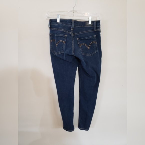 Jeans - Picture 2 of 2